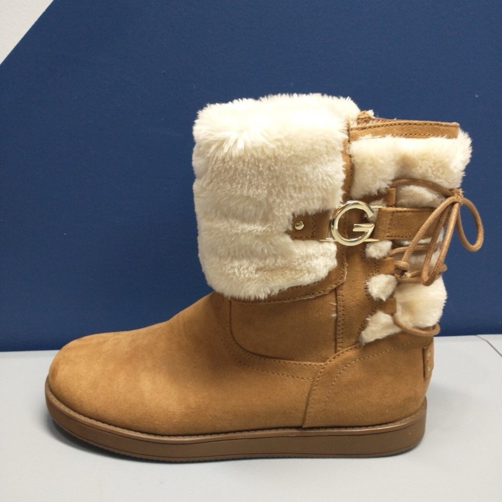 GBG Brown Fur-Lined Boots with Gold Buckle Size 8.5 For Women NWOT